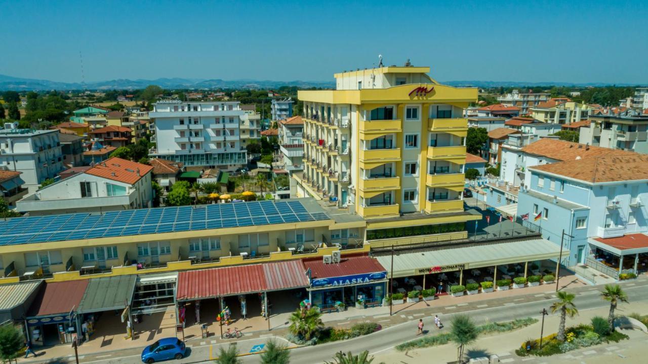 Hotel Montmartre Rimini Buitenkant foto